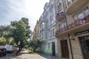 Prodej bytu 1+kk v osobním vlastnictví 43 m², Praha 7 - Bubeneč