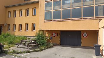 Pronájem garáže 18 m², Praha 9 - Střížkov