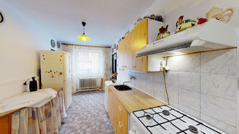 Prodej domu 254 m², Lochovice