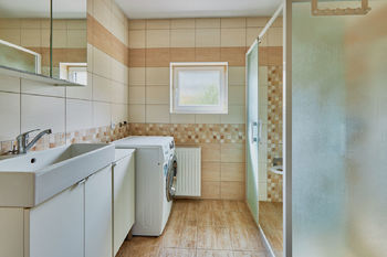 koupelna - Prodej domu 120 m², Libušín