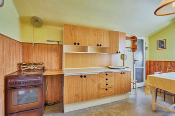 kuchyň v patře - Prodej domu 120 m², Libušín