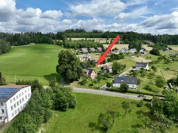 pohled na dům z dronu - Prodej domu 200 m², Železný Brod