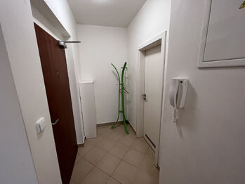 Pronájem bytu 1+kk v osobním vlastnictví 49 m², Praha 5 - Hlubočepy