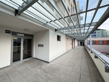 Pronájem bytu 1+kk v osobním vlastnictví 49 m², Praha 5 - Hlubočepy