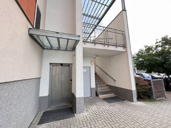 Pronájem bytu 1+kk v osobním vlastnictví 49 m², Praha 5 - Hlubočepy