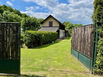 Prodej pozemku 1410 m², Hamr na Jezeře