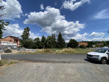 Prodej pozemku 808 m², Svojkovice