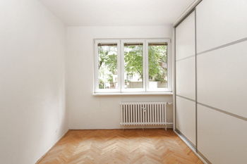 pokoj - Prodej bytu 3+1 v družstevním vlastnictví 74 m², Praha 10 - Malešice