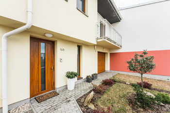 Prodej domu 163 m², Lavičky
