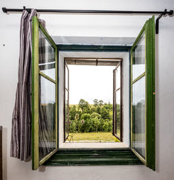 Výhled z okna do nádherné přírody - Prodej domu 95 m², Horní Kalná