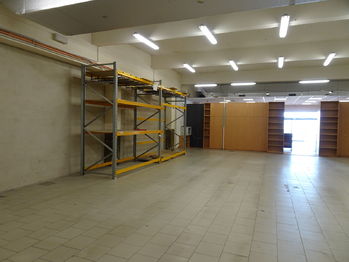 Pronájem skladovacích prostor 400 m², Znojmo