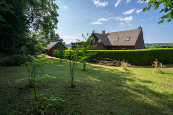 Prodej pozemku 594 m², Praha 5 - Lipence