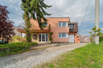 Prodej rodinného domu, 280 m2, plocha pozemku 542 m2, Moravský Písek - Prodej domu 280 m², Moravský Písek