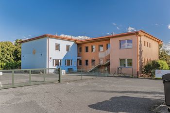 Mateřská škola - Prodej bytu 3+1 v družstevním vlastnictví 86 m², Psáry