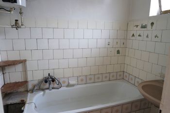 Koupelna - Prodej domu 120 m², Osek
