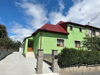 Prodej domu 200 m², Tachov
