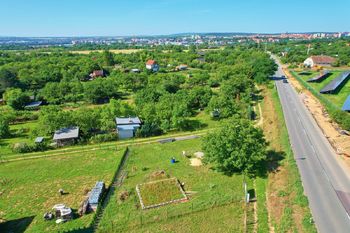 Prodej pozemku 538 m², Suchohrdly