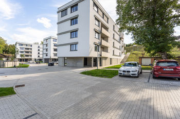 Pronájem bytu 3+1 v osobním vlastnictví 94 m², Hostivice