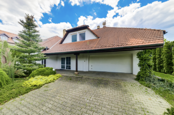 Prodej domu 578 m², Dolní Břežany