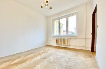 Prodej bytu 3+1 v osobním vlastnictví 77 m², Pardubice