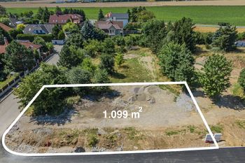 Vykreslený pozemek - Prodej pozemku 1099 m², Ořech