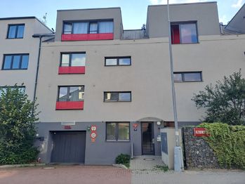 Pronájem bytu 3+kk v osobním vlastnictví 140 m², Praha 6 - Břevnov