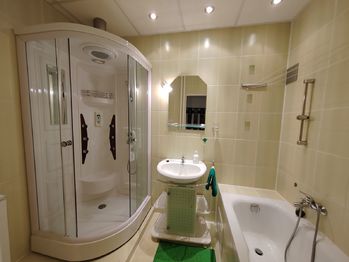 Koupelna - Prodej bytu 2+kk v družstevním vlastnictví 55 m², Klimkovice