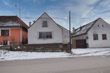 Prodej domu 170 m², Korolupy