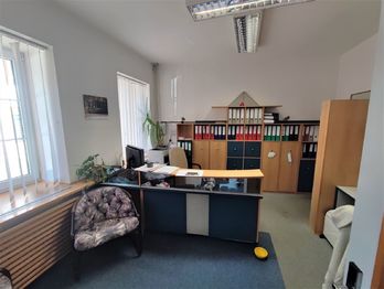 kancelář v 1.NP - Prodej kancelářských prostor 220 m², Jeseník