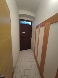 boční vchod do 1.NP - Prodej kancelářských prostor 220 m², Jeseník