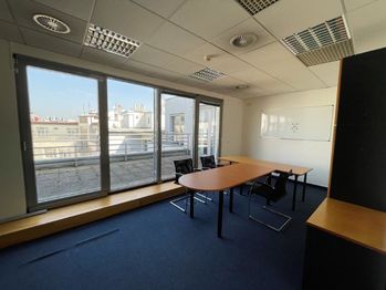 Pronájem kancelářských prostor 4854 m², Praha 2 - Vinohrady