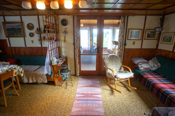 Pokoj 1 (obývací část) - Prodej chaty / chalupy 77 m², Cejle