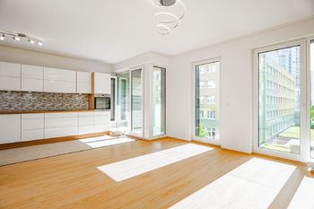 Prodej bytu 3+kk v osobním vlastnictví 80 m², Praha 5 - Stodůlky