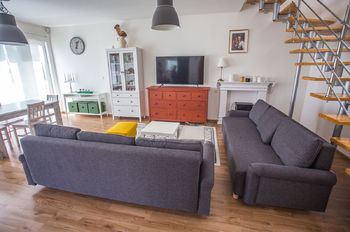 Obývací pokoj - Prodej domu 162 m², Střítež