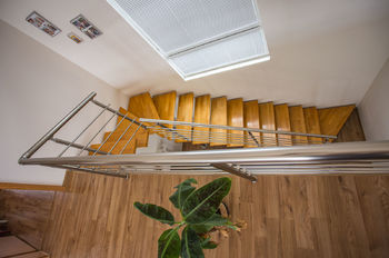 Schody - Prodej domu 162 m², Střítež