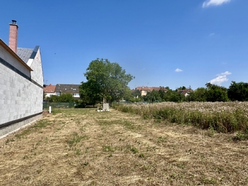 Prodej pozemku 893 m², Kostelec