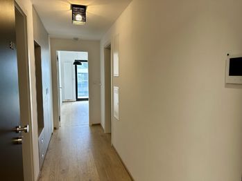 Pronájem bytu 2+kk v osobním vlastnictví 60 m², Praha 8 - Karlín