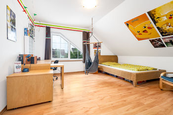pokoj 1 podkroví - Prodej domu 230 m², Homole