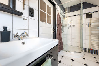 koupelna + WC - Prodej domu 230 m², Homole