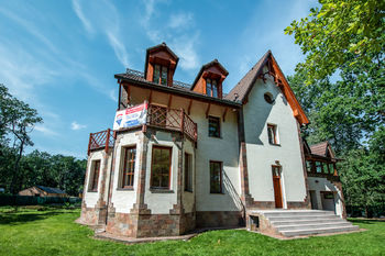 Prodej domu 375 m², Hradištko