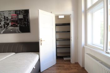 Pronájem bytu 2+1 v osobním vlastnictví 45 m², Praha 3 - Žižkov