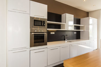 Kuchyně - Pronájem bytu 3+kk v osobním vlastnictví 108 m², Praha 10 - Vršovice 