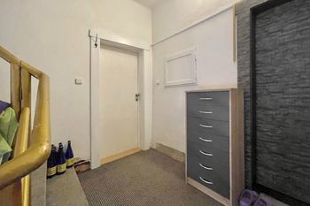 Pronájem bytu 3+1 v osobním vlastnictví 94 m², Hostivice