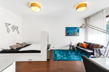 Pronájem bytu 1+kk v osobním vlastnictví 40 m², Praha 5 - Smíchov
