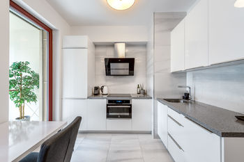 Pronájem bytu 1+kk v osobním vlastnictví 40 m², Praha 5 - Smíchov