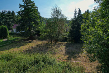 Prodej pozemku 931 m², Lovečkovice