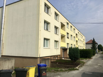 Dům ve kterým se byt nachází - Pronájem bytu 2+1 v osobním vlastnictví 58 m², Horní Dubenky