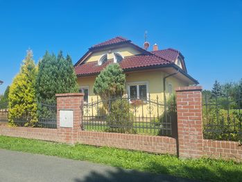 Prodej domu 200 m², Kopřivnice