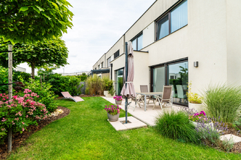 Zahrada s Terasou - Prodej domu 141 m², Praha 8 - Březiněves