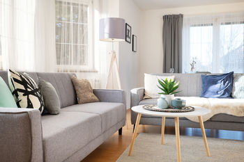 obývací pokoj je slunný a prostorný - Prodej domu 280 m², Zdiby 